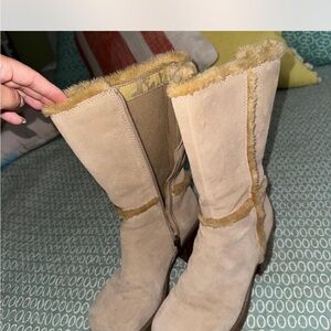 Sketchers Women's Tan Fur-Lined Boots